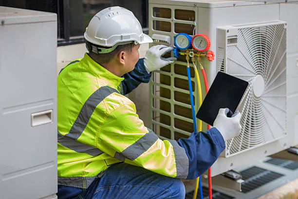 Professional Hvac Maintenance technician working in Flora, IL